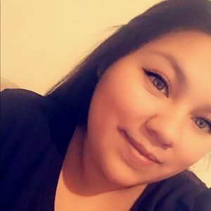 Meet your Posher, Briana